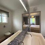 Guest house Quinta Dos Bravos 4*