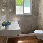 Guest house Quinta Dos Bravos 4*