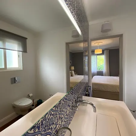 Guest house Quinta Dos Bravos 4*