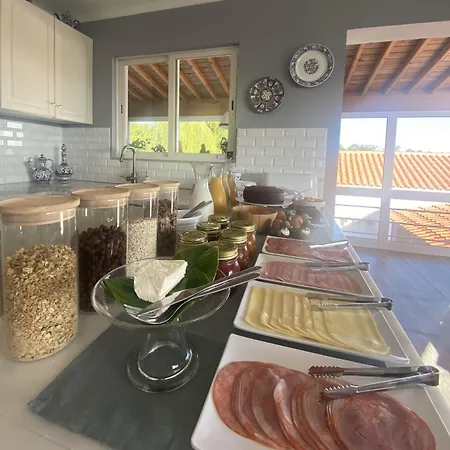Guest house Quinta Dos Bravos 4*